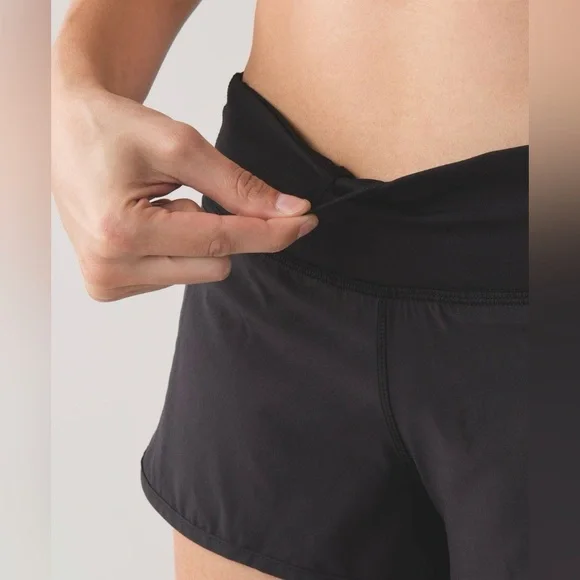 Lululemon Speed Short 4-way Stretch, Size 8 - Picture 5 of 10